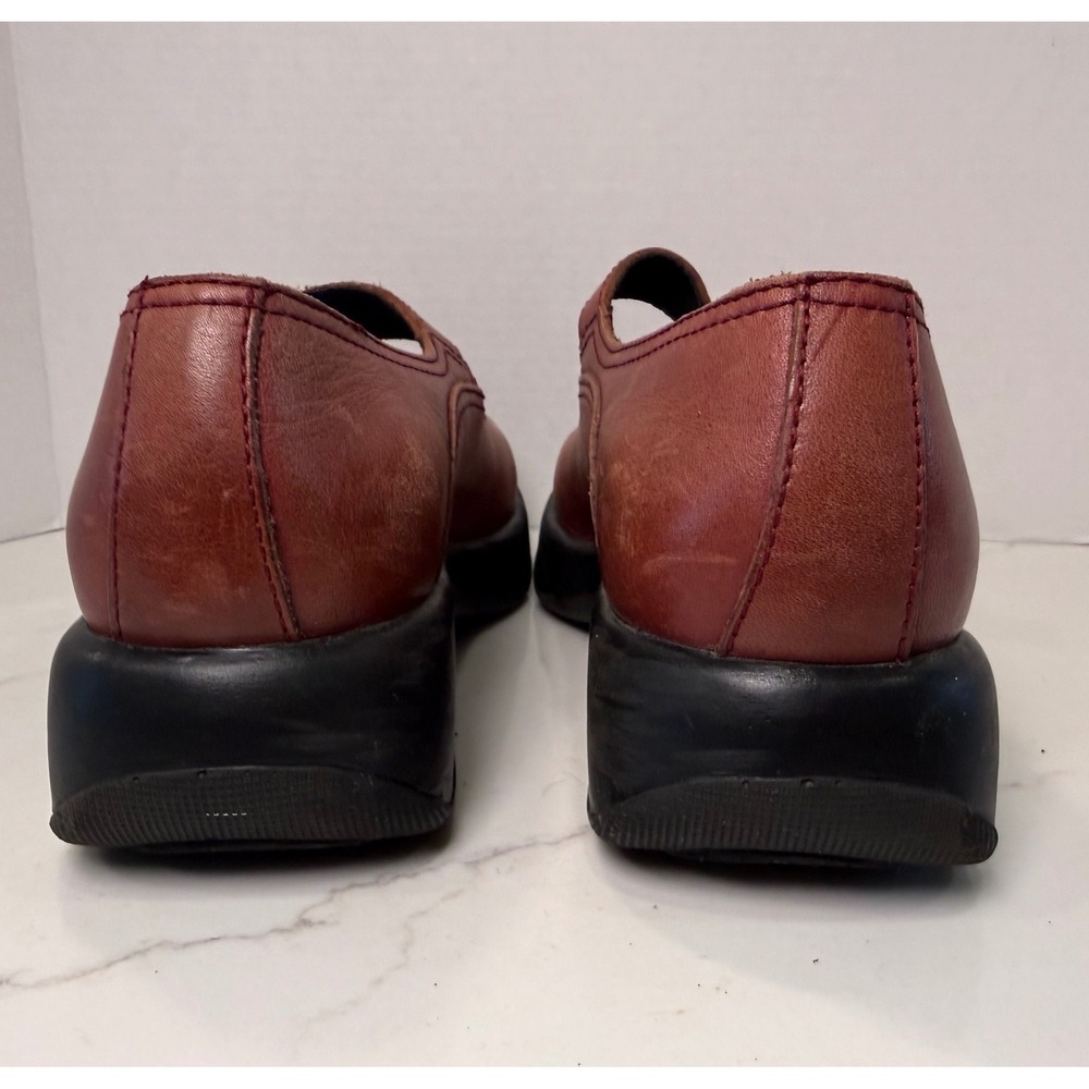 Dansko Red Brown Leather Perforated Mary Jane Clogs Shoes Portugal Size 40 - Picture 3 of 6